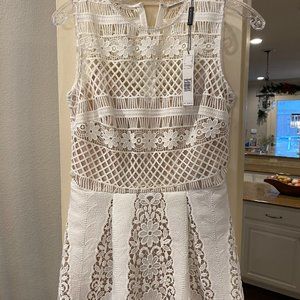 Elie Tahari White Lace Peplum Top